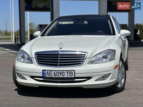 Mercedes-benz S 550                           2008г. в рассрочку