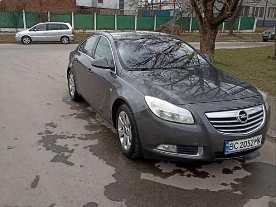 Opel Insignia 2010р. у розстрочку
