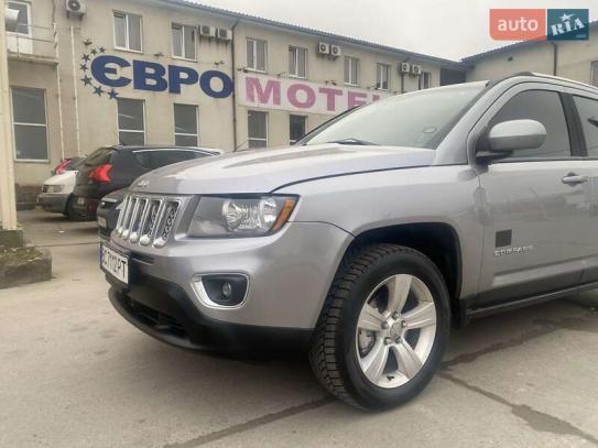 Jeep Compass                         2015г. в рассрочку