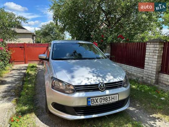 Volkswagen Polo 2012р. у розстрочку