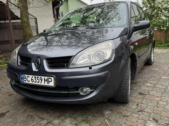 Renault Grand scenic
                    2008г. в рассрочку