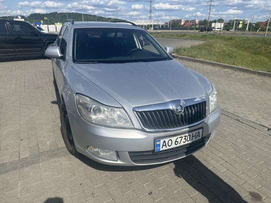 Skoda Octavia                         2012г. в рассрочку