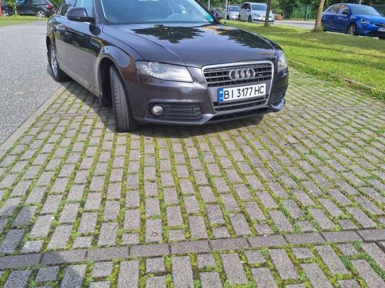 Audi A4                              2008г. в рассрочку