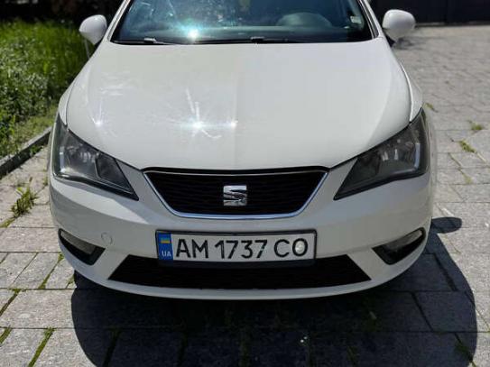 Seat Ibiza                           2015г. в рассрочку
