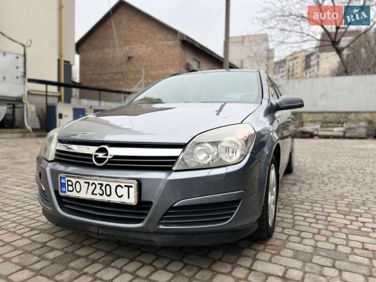 Opel Astra                           2006г. в рассрочку