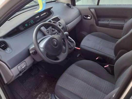 Renault Scenic                          2006г. в рассрочку