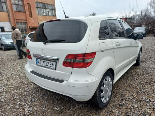 Mercedes-benz B 180 cdi                       2009г. в рассрочку