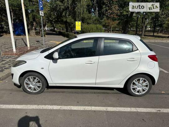 Mazda 2 2011г. в рассрочку