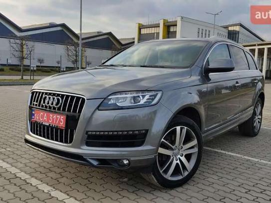 Audi Q7                              2015г. в рассрочку