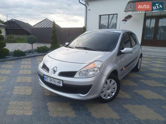 Renault Clio                            2006г. в рассрочку