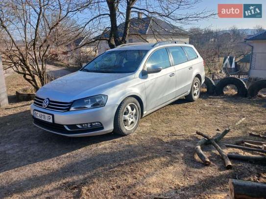 Volkswagen Passat                          2011г. в рассрочку