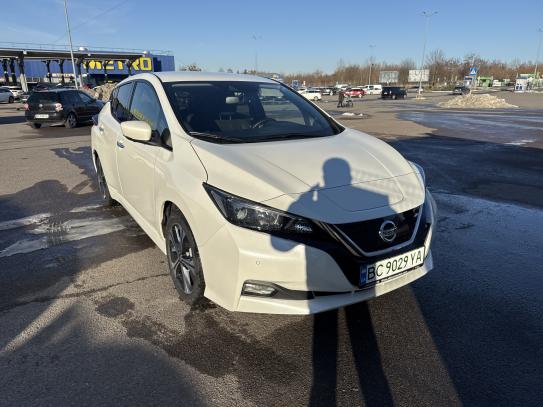 Nissan Leaf                            2021г. в рассрочку