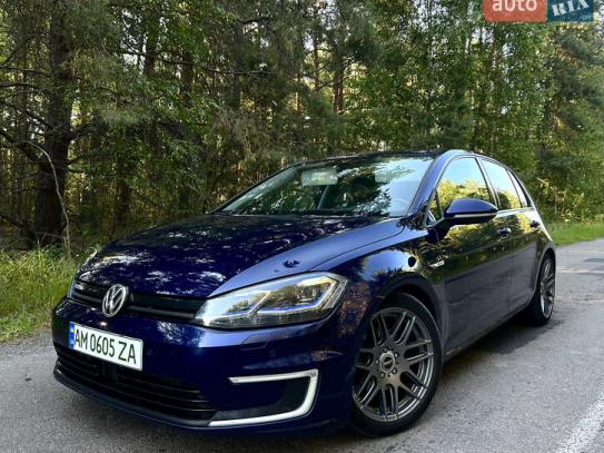 Volkswagen E-golf                          2017г. в рассрочку