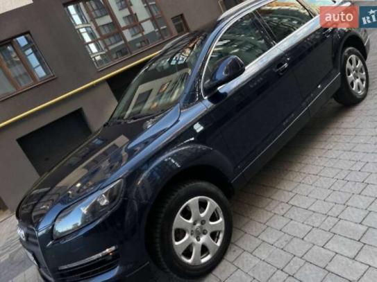 Audi Q7
                              2006г. в рассрочку