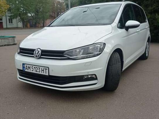 Volkswagen Touran
                          2019г. в рассрочку