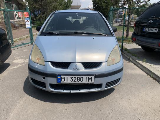 Mitsubishi Colt                            2005г. в рассрочку