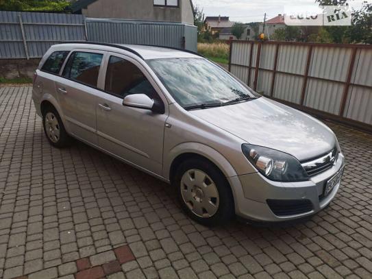 Opel Astra 2006г. в рассрочку