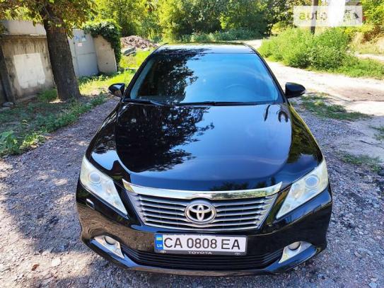 Toyota Camry 2011г. в рассрочку