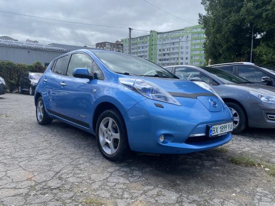 Nissan Leaf                            2012г. в рассрочку