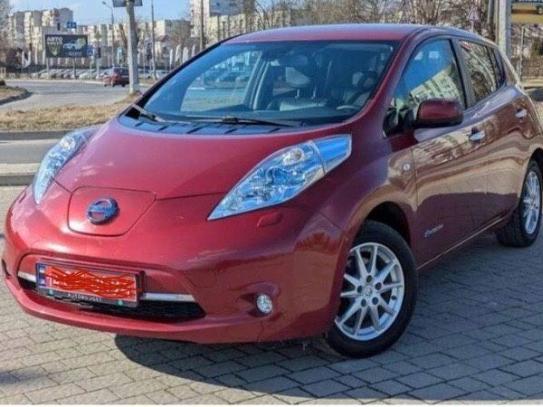 Nissan Leaf
                            2016г. в рассрочку