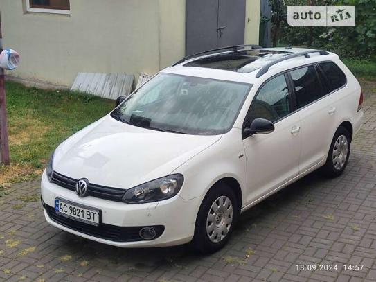 Volkswagen Golf 2012р. у розстрочку