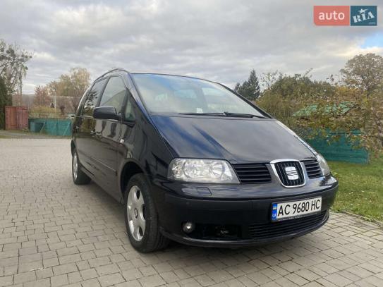 Seat Alhambra 2007г. в рассрочку