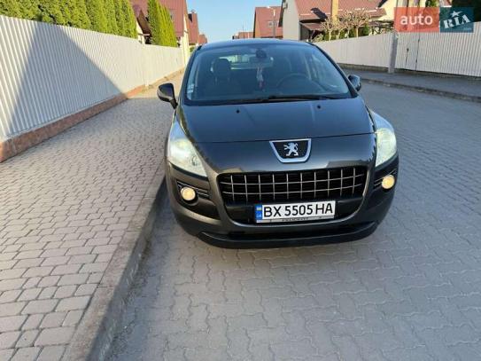 Peugeot 3008                            2013г. в рассрочку