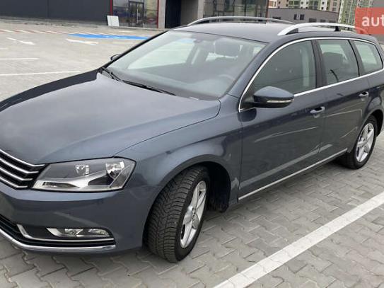 Volkswagen Passat 2011г. в рассрочку