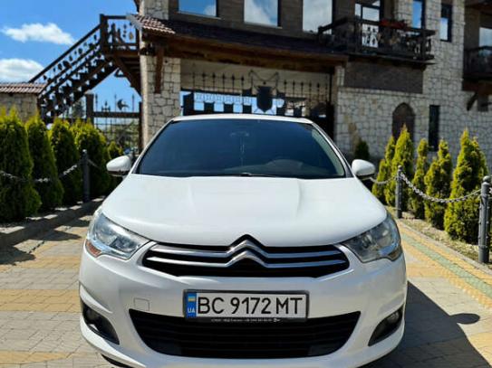 Citroen C4 2013р. у розстрочку