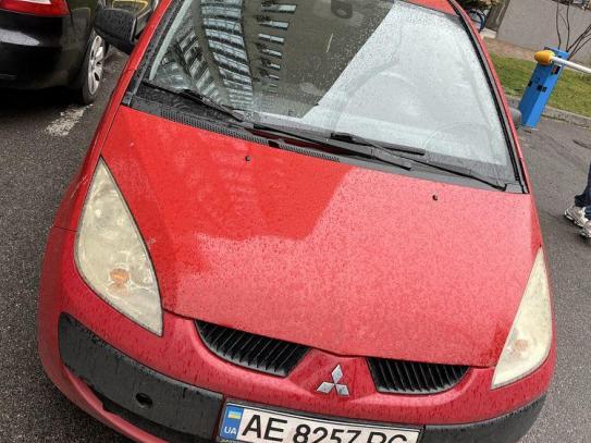 Mitsubishi Colt                            2005г. в рассрочку