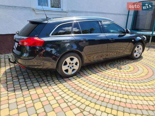 Opel Insignia 2013г. в рассрочку