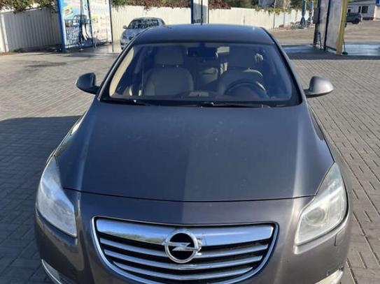 Opel Insignia 2011г. в рассрочку