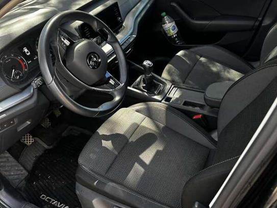 Skoda Octavia 2021р. у розстрочку