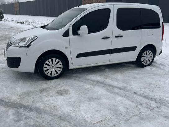 Citroen Berlingo
                        2015г. в рассрочку