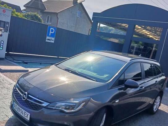 Opel Astra
                           2016г. в рассрочку