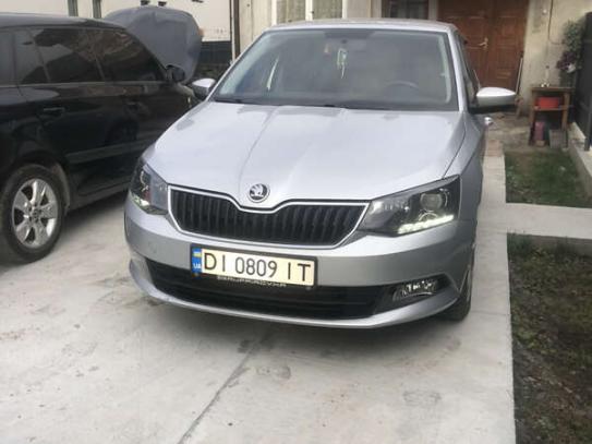 Skoda Fabia 2015р. у розстрочку