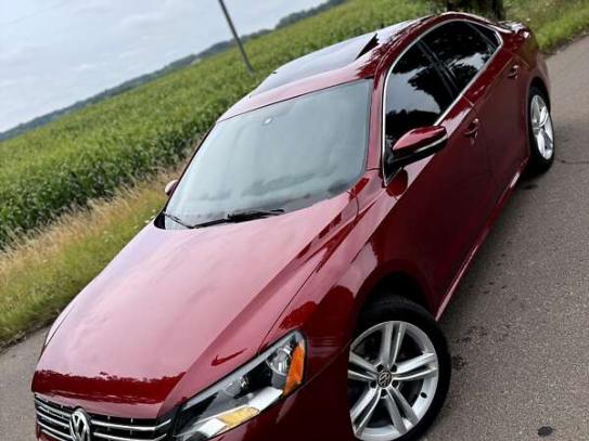 Volkswagen Passat 2015р. у розстрочку