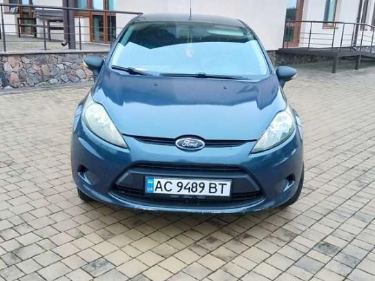 Ford Fiesta                          2011г. в рассрочку
