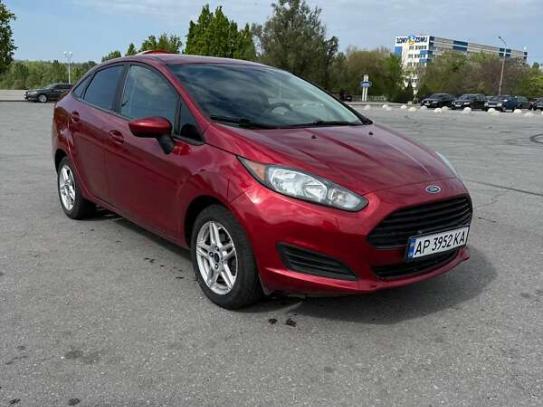 Ford Fiesta                          2016г. в рассрочку