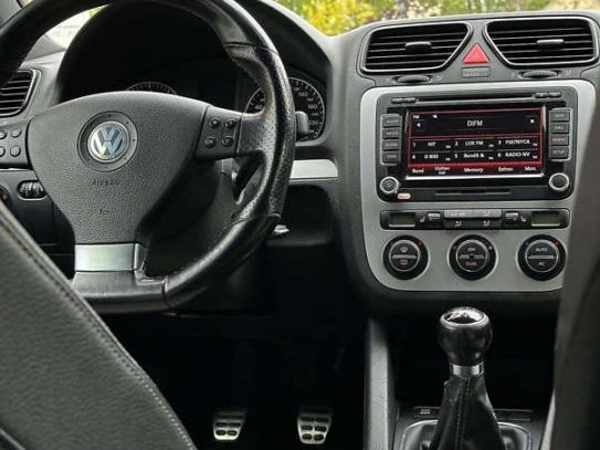 Volkswagen Scirocco
                        2008г. в рассрочку