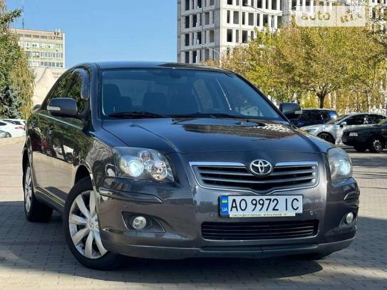 Toyota Avensis 2008р. у розстрочку