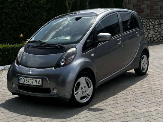 Mitsubishi I-miev                          2011г. в рассрочку