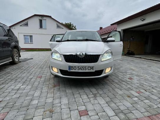 Skoda Fabia 2014г. в рассрочку