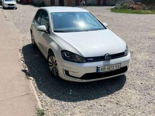 Volkswagen E-golf 2015г. в рассрочку