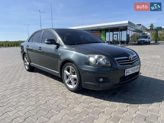 Toyota Avensis
                         2006г. в рассрочку