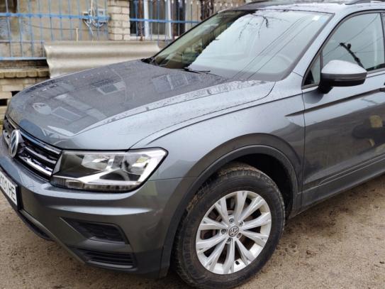 Volkswagen Tiguan
                          2020г. в рассрочку