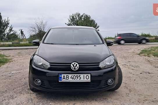 Volkswagen Golf                            2010г. в рассрочку