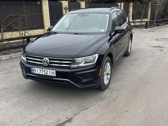 Volkswagen Tiguan 2017г. в рассрочку