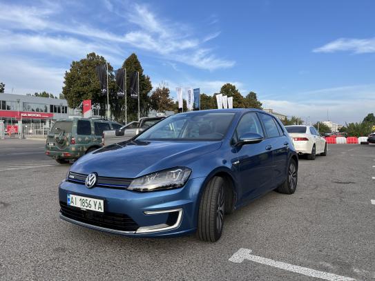 Volkswagen E-golf 2015г. в рассрочку