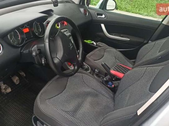 Peugeot 308 2009г. в рассрочку